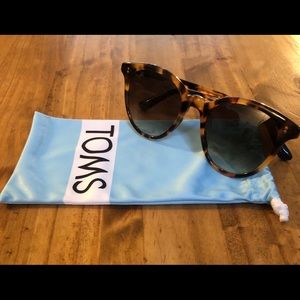 TOMS Aaryn Sunglasses